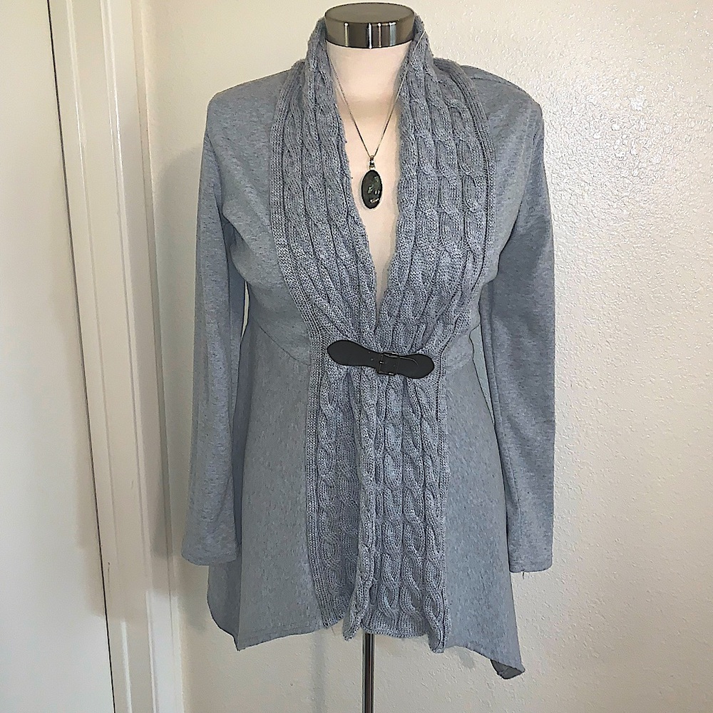 Gray cable knit cardigan with double buckle